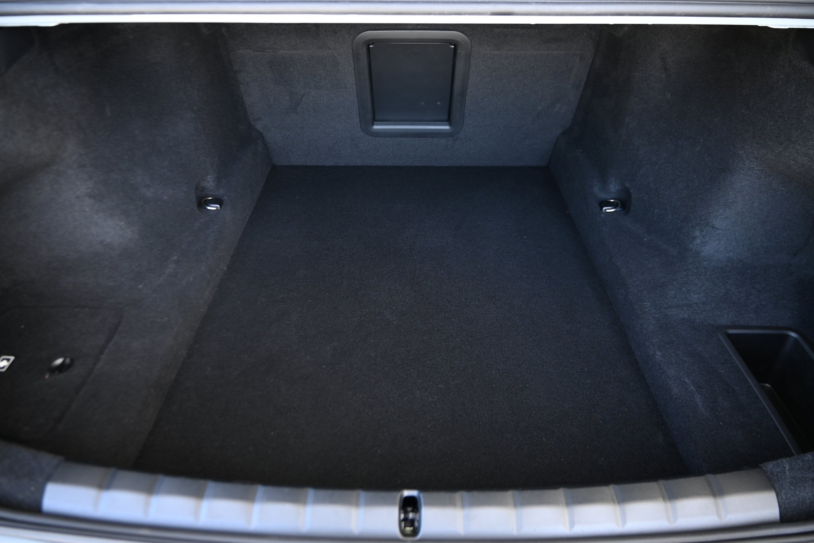 Certified 2024 BMW 740i RWD image 29