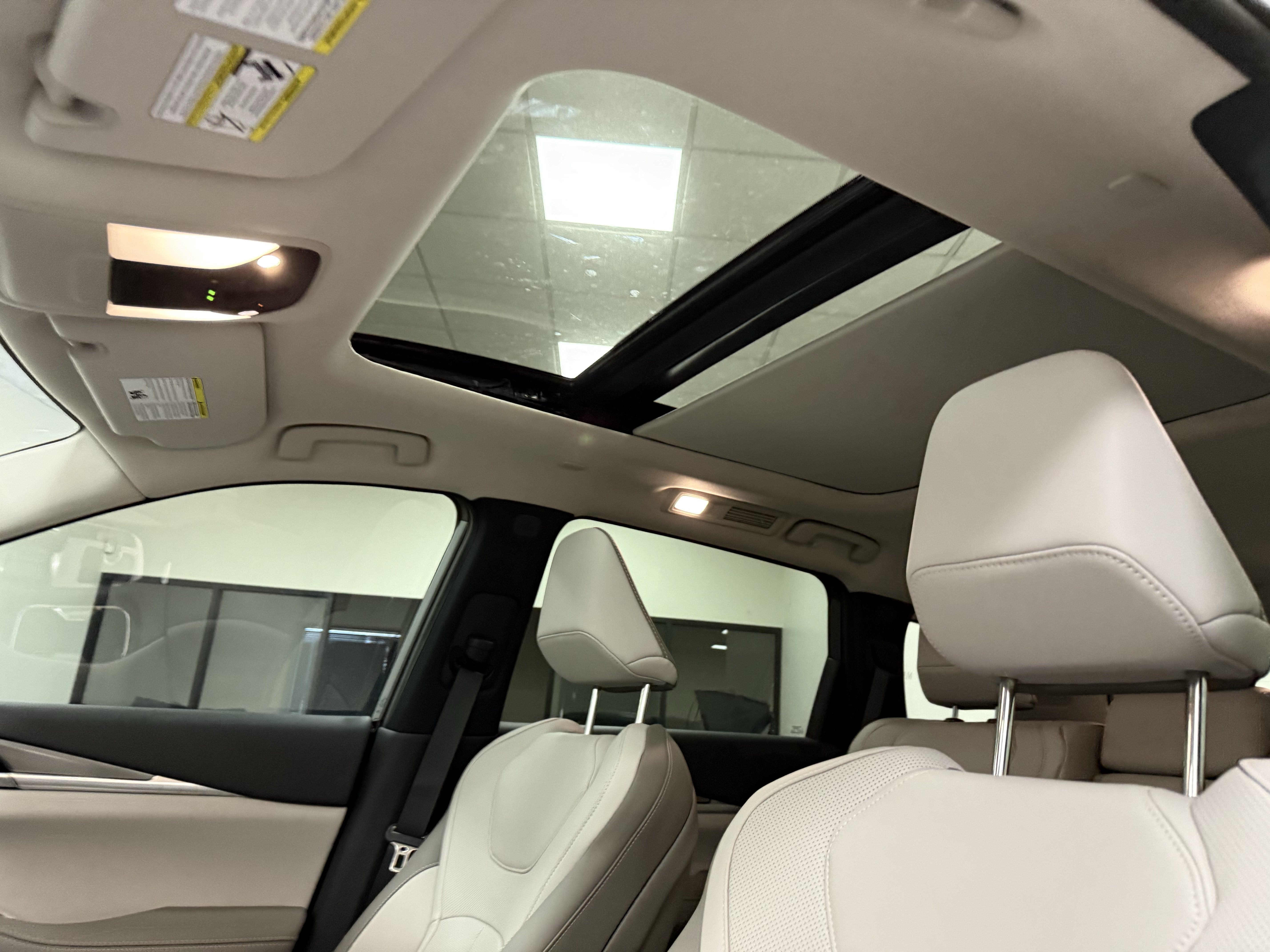 Certified 2027 INFINITI QX60 Luxe w/ Cargo Package FWD image 15