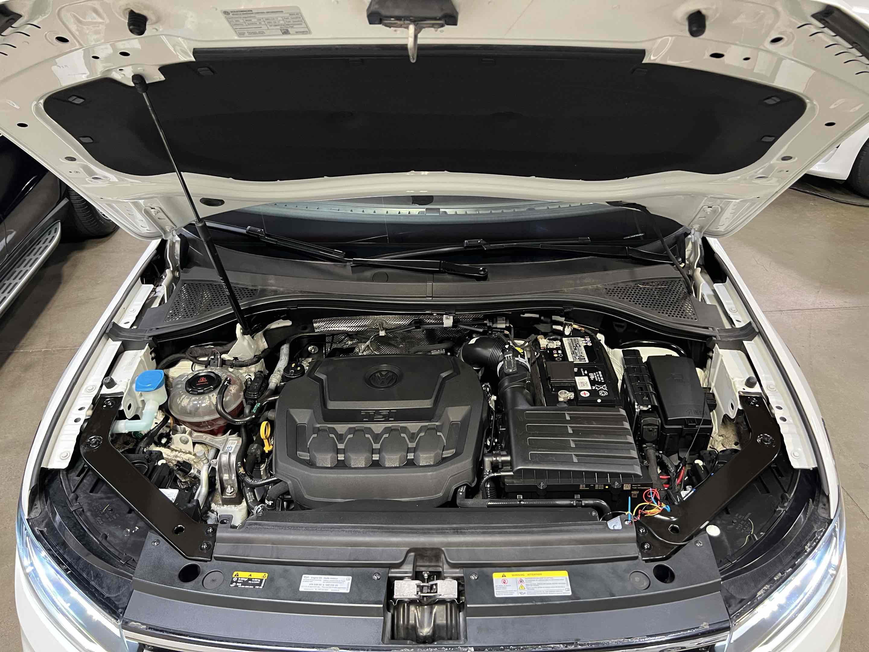 Used 2023 Volkswagen Tiguan SE w/ Panoramic Sunroof Package image 31