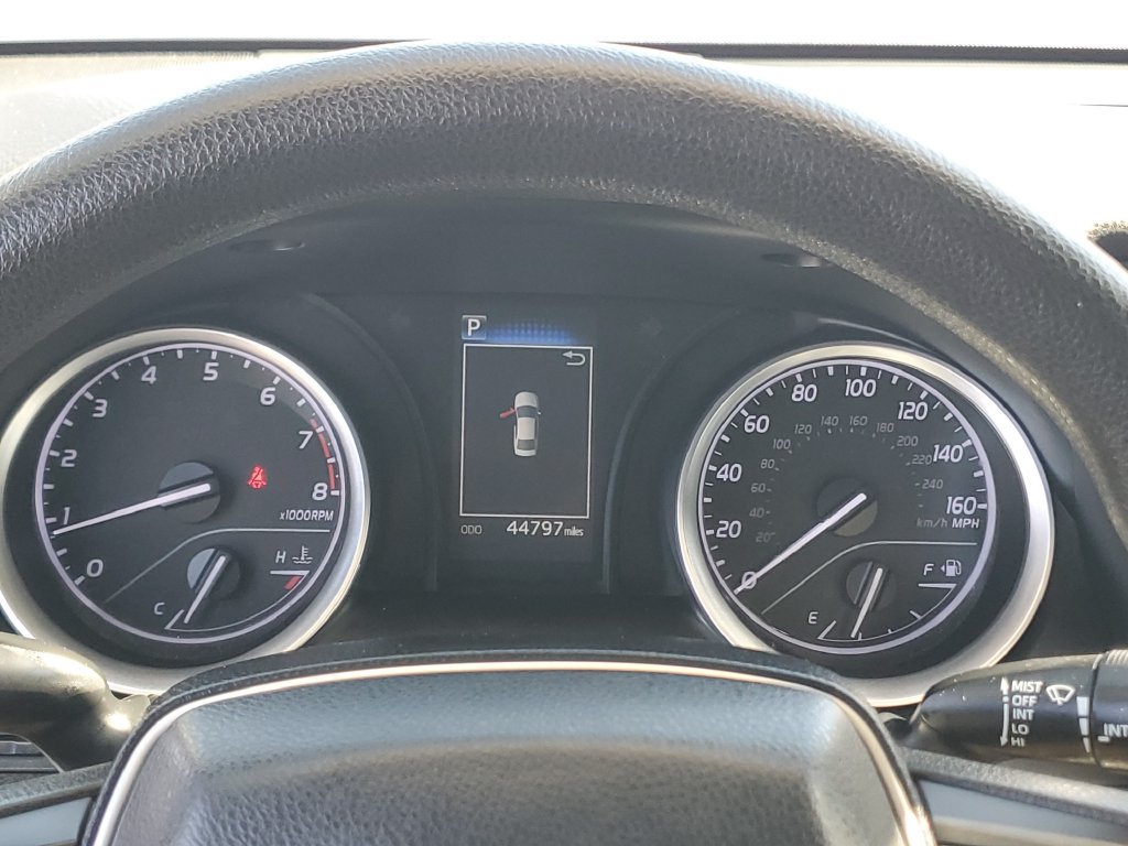 Used 2023 Toyota Camry LE FWD image 3