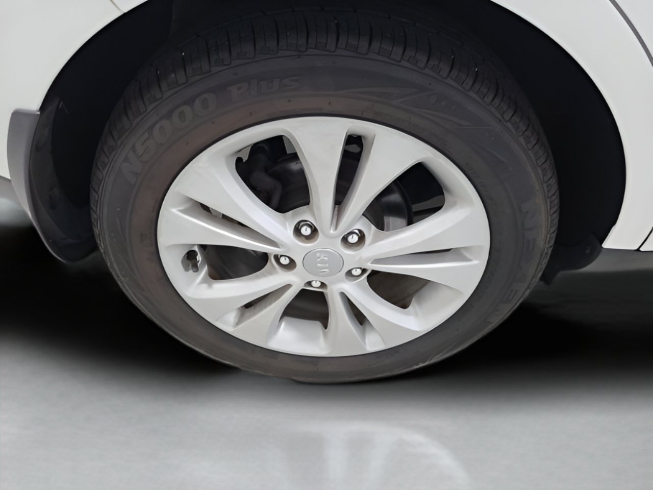 Used 2014 Kia Soul + FWD image 8