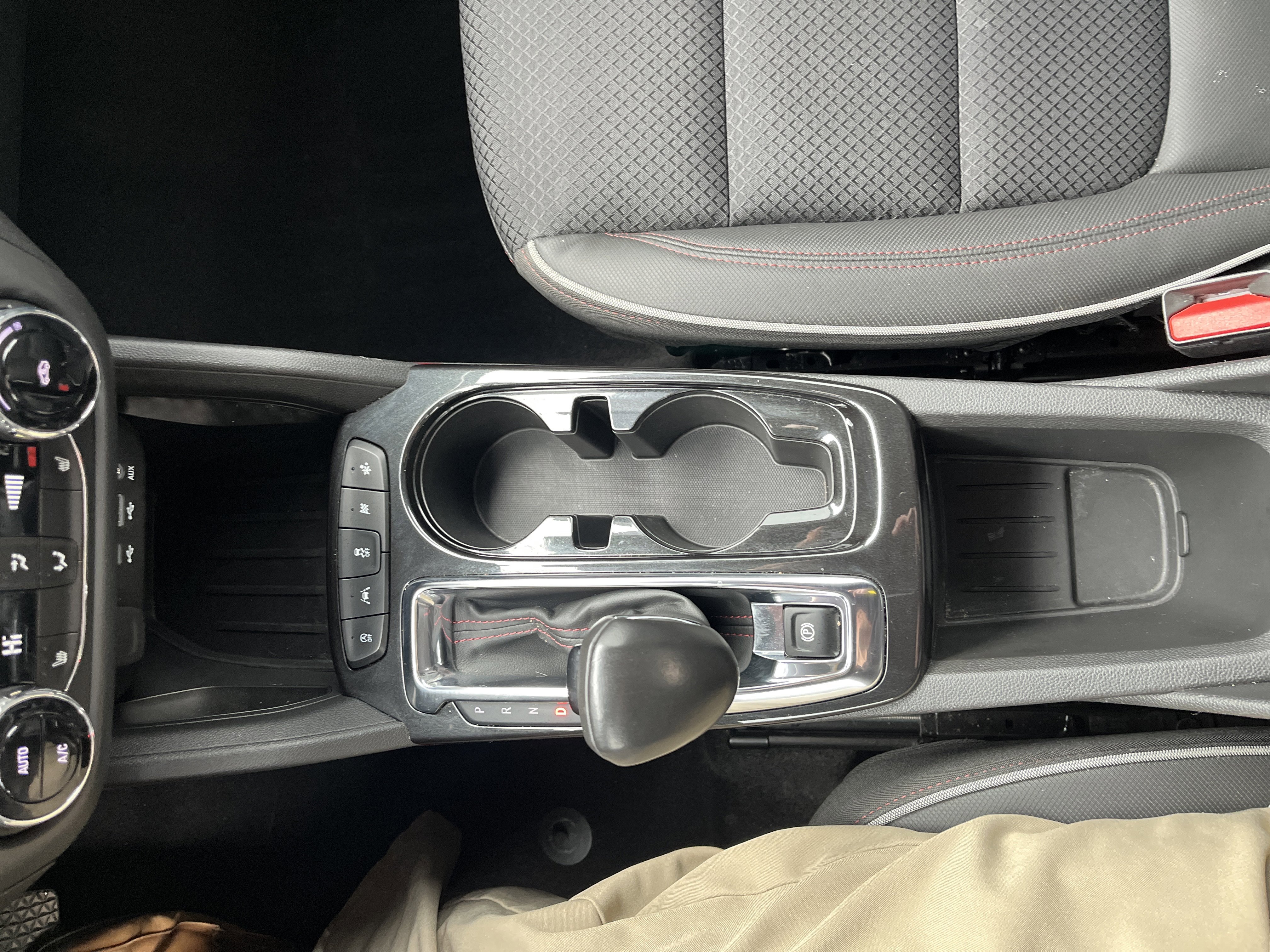 Used 2023 Chevrolet TrailBlazer RS w/ Sun and Liftgate Package image 28