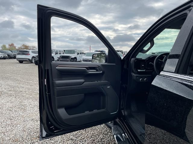 Used 2023 GMC Sierra 1500 SLT w/ SLT Premium Package AWD/4WD image 24