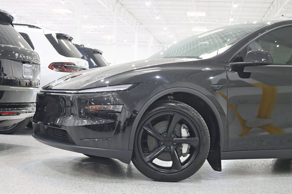 Used 2026 Tesla Model Y AWD image 2