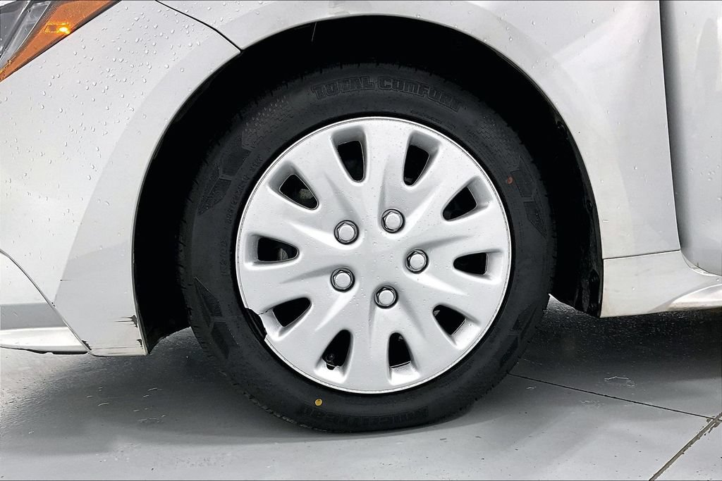 Used 2022 Toyota Corolla LE FWD image 10
