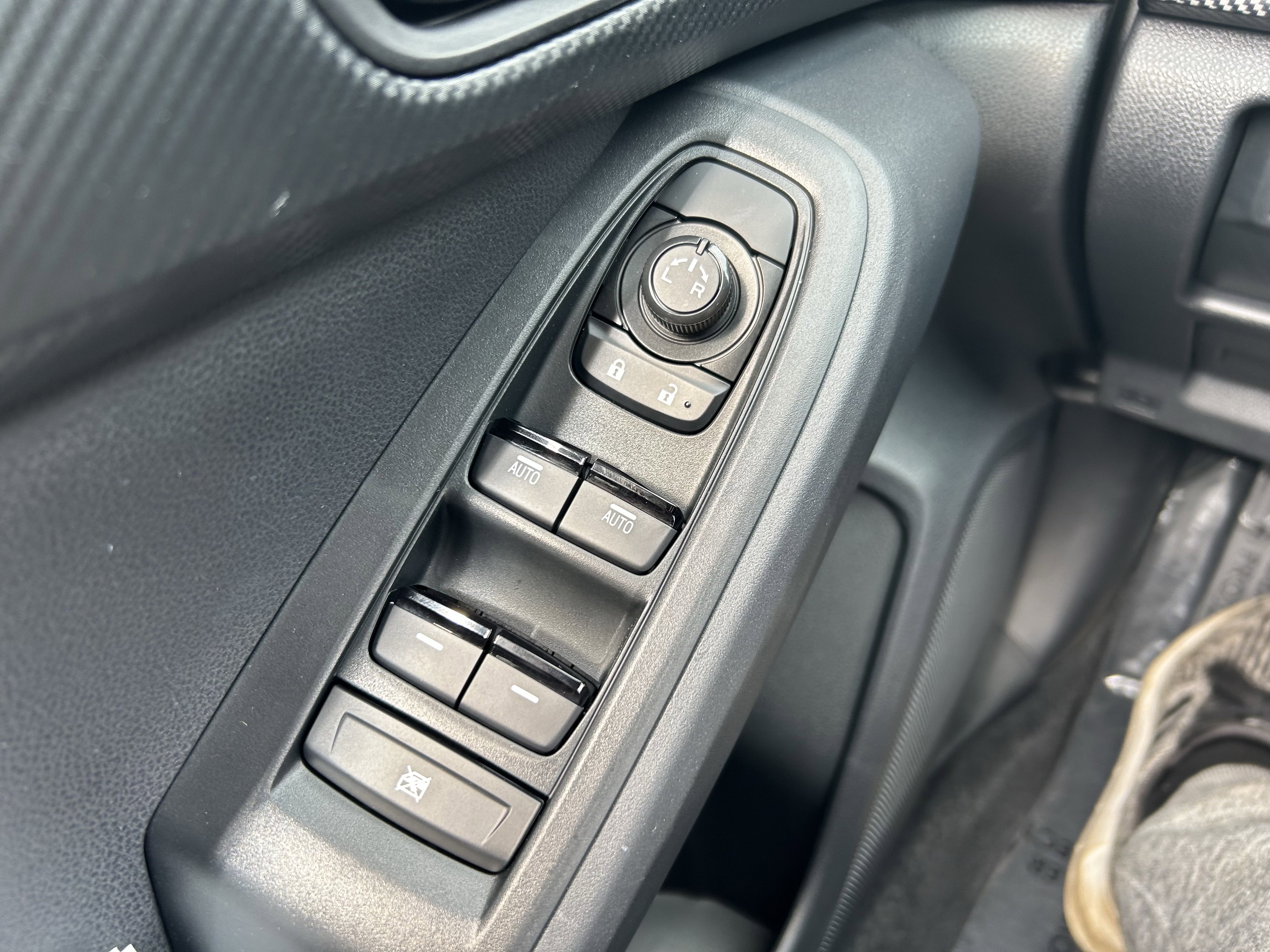 Certified 2024 Subaru Crosstrek 2.0i Premium w/ Crosstrek Mirror Package image 19