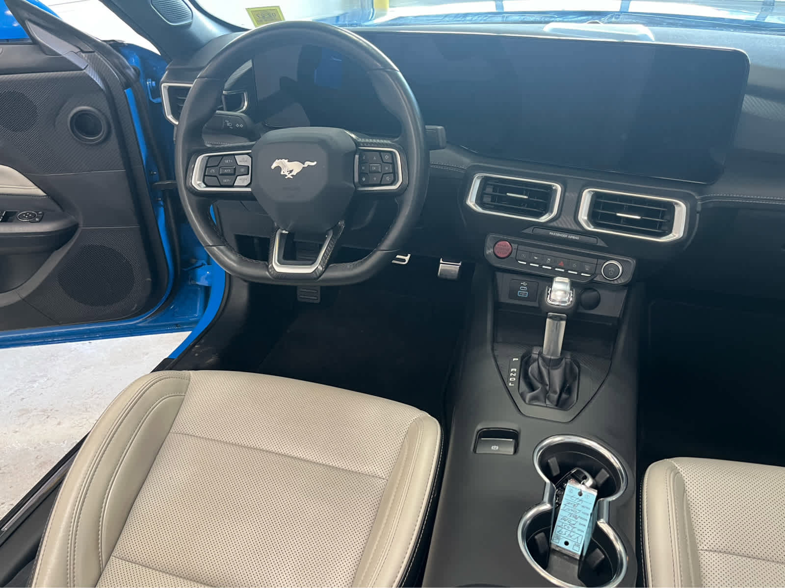 Used 2025 Ford Mustang Premium image 15