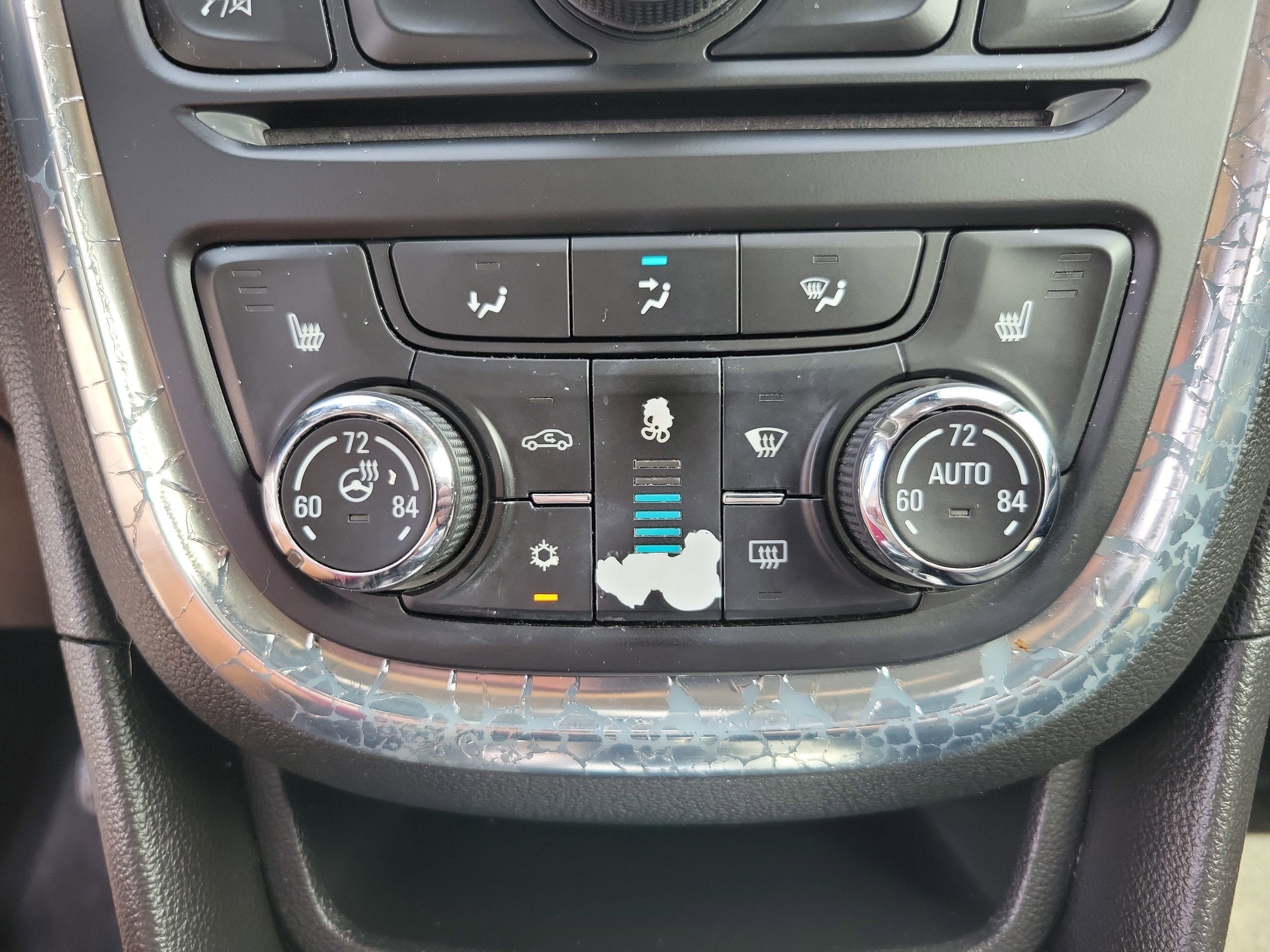 Used 2015 Buick Encore Leather w/ Experience Buick Package image 12