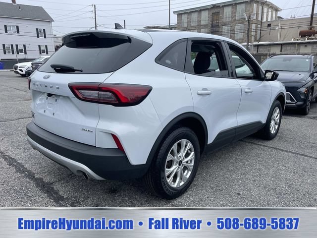 Used 2025 Ford Escape Active AWD/4WD image 8