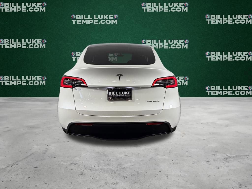 Used 2022 Tesla Model Y Long Range image 7