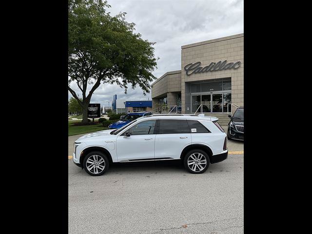 New 2027 Cadillac Vistiq Luxury w/ LPO, Floor Liner Package AWD/4WD image 2