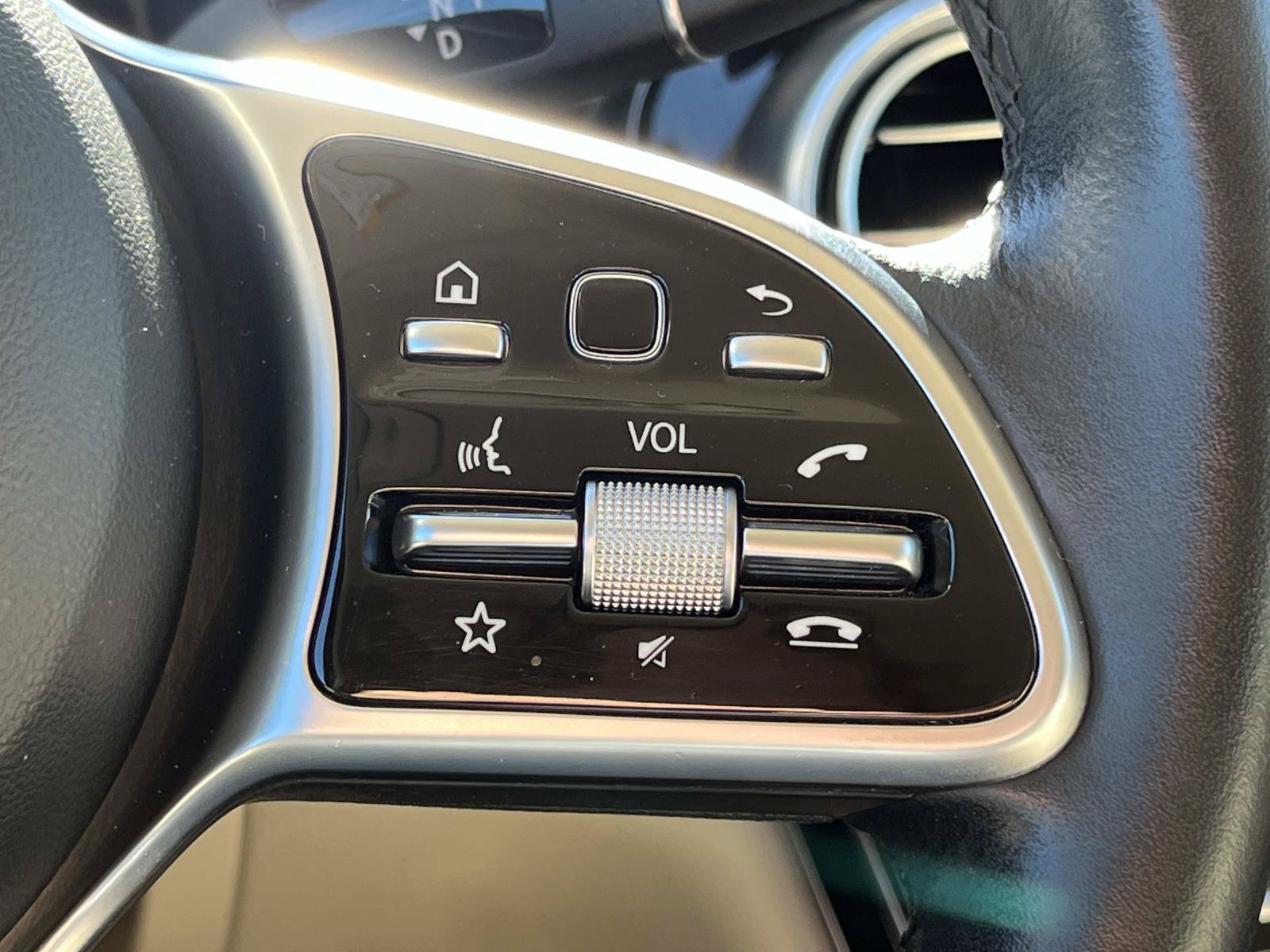 Certified 2022 Mercedes-Benz GLC 300 image 40