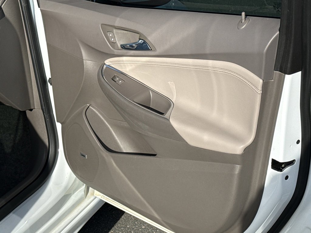 Used 2017 Chevrolet Cruze Premier image 34