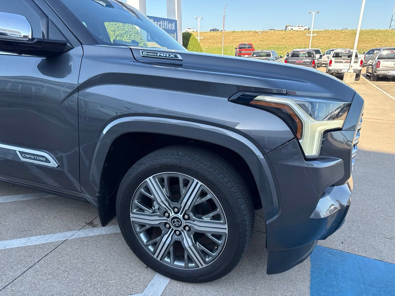 Used 2024 Toyota Sequoia Capstone AWD/4WD image 4