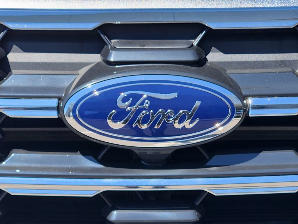 Used 2025 Ford Explorer Active w/ Active Comfort Package AWD/4WD image 23