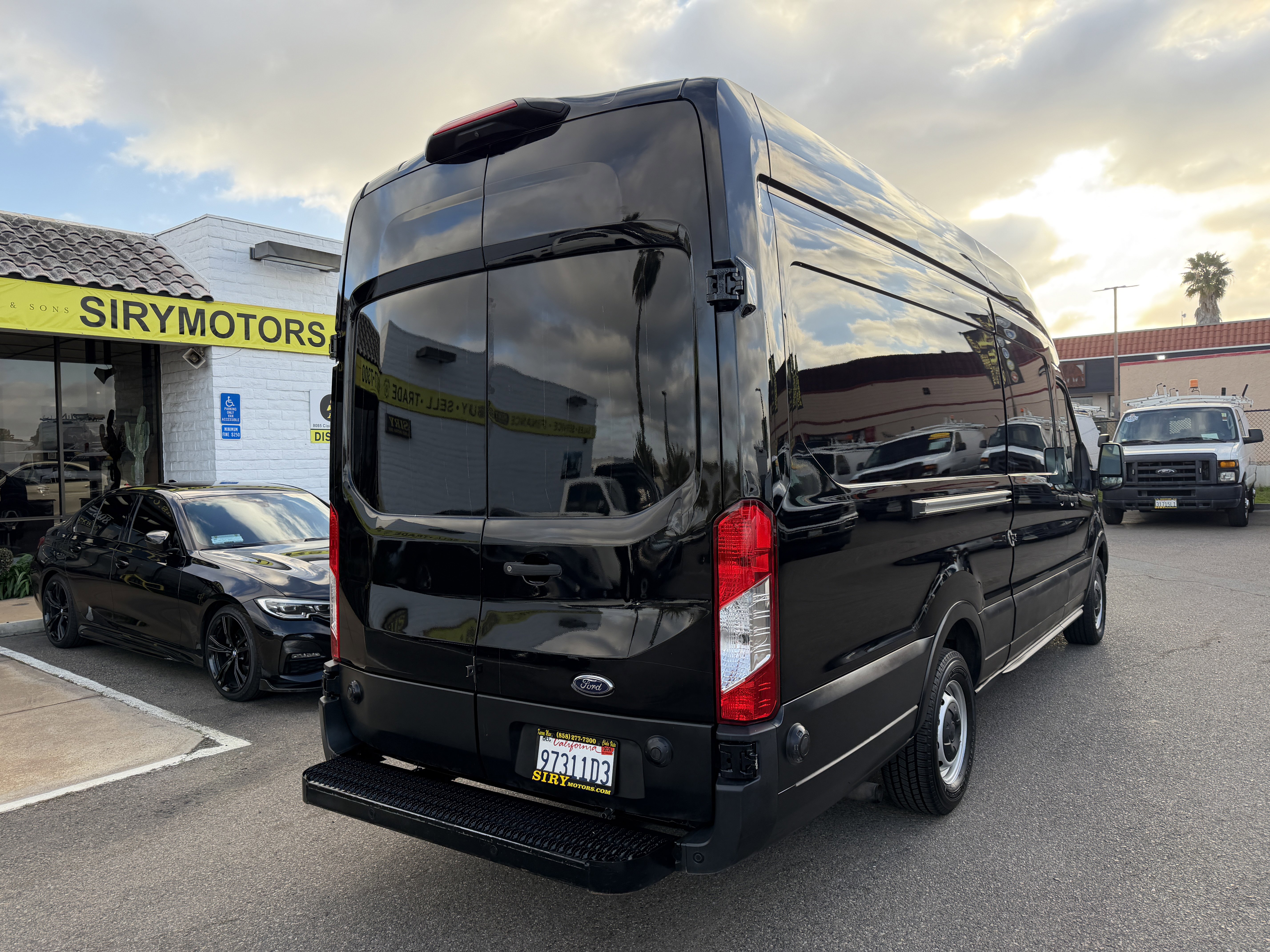 Used 2020 Ford Transit 250 148 High Roof Extended w/ Load Area Protection Package image 3