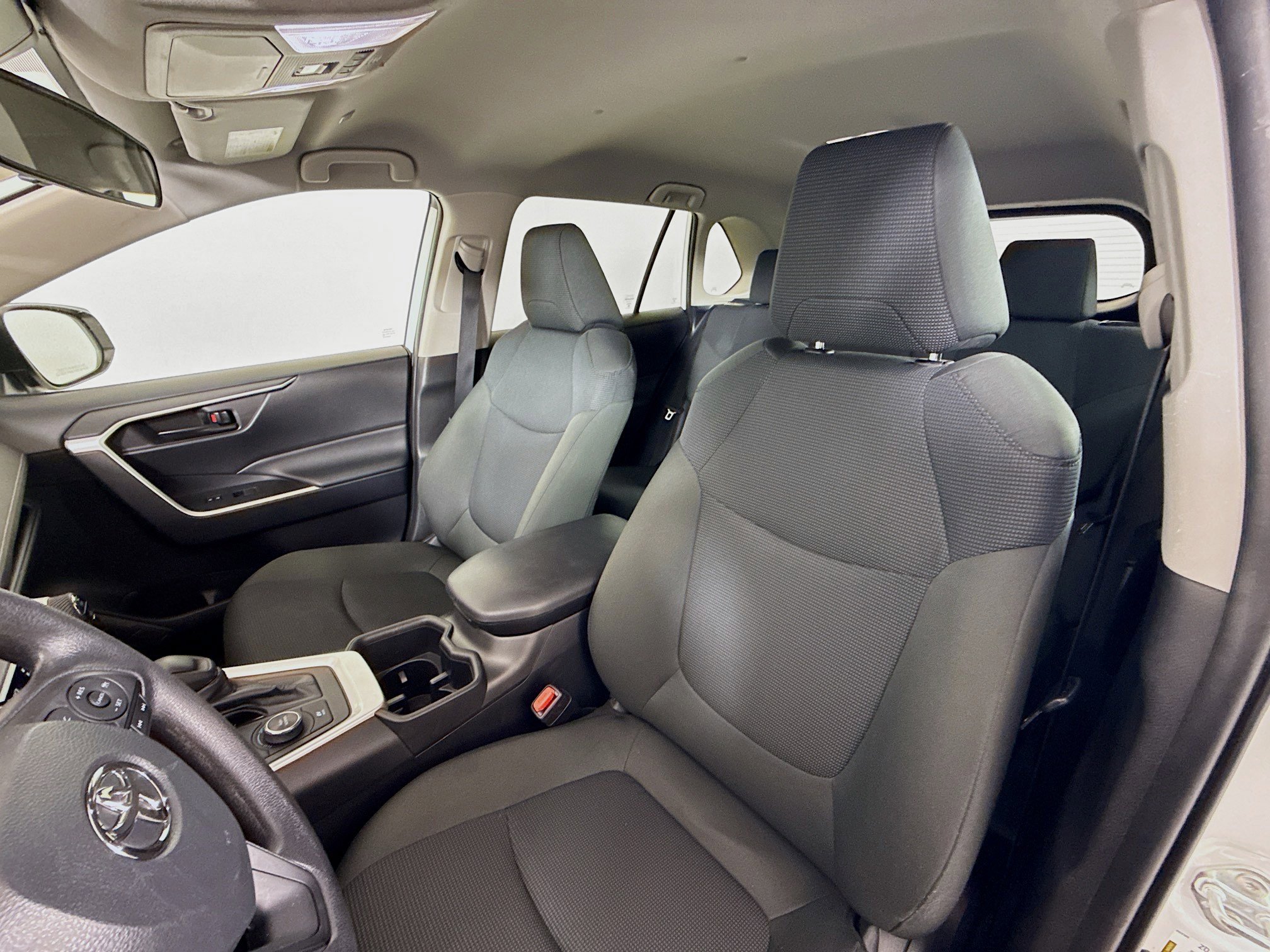 Used 2025 Toyota RAV4 LE AWD/4WD image 11