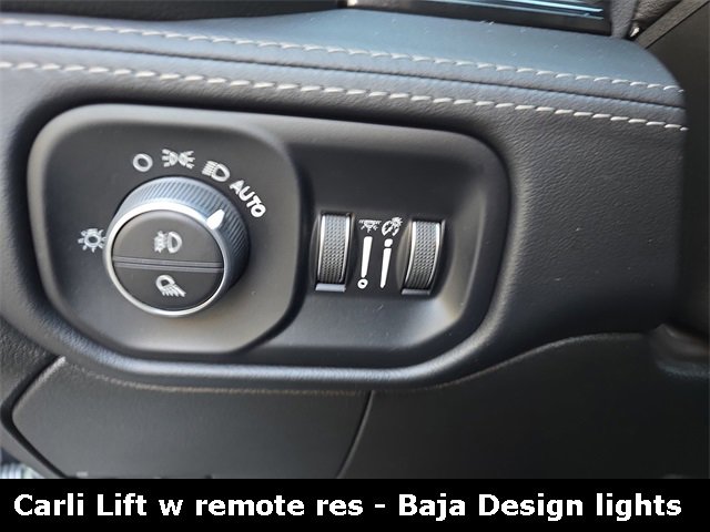 Used 2024 RAM 2500 Limited image 29