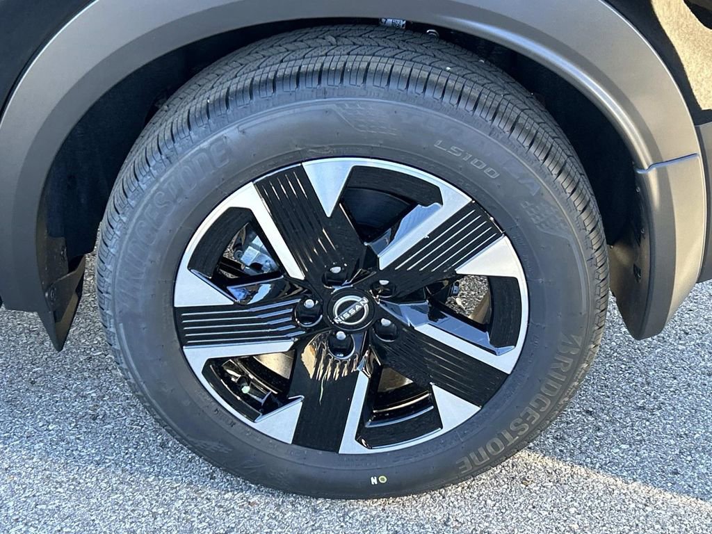New 2026 Nissan Kicks SV w/ SV Premium Package AWD/4WD image 11