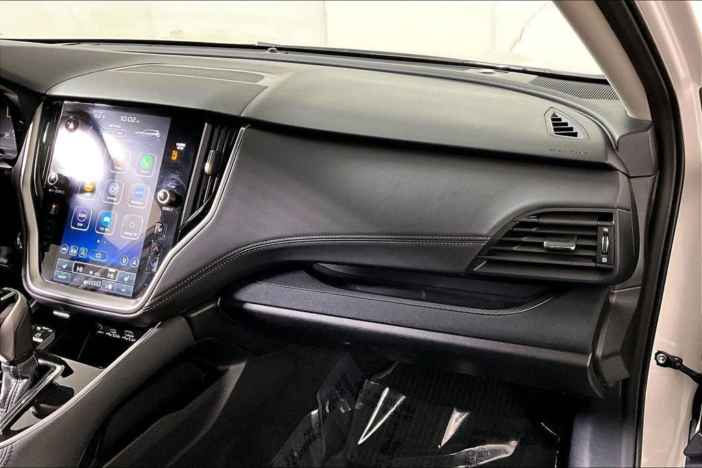 Used 2025 Subaru Outback Premium image 16