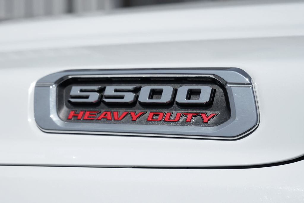 Used 2022 RAM 5500 SLT w/ Quick Order Package 27G SLT RWD image 47