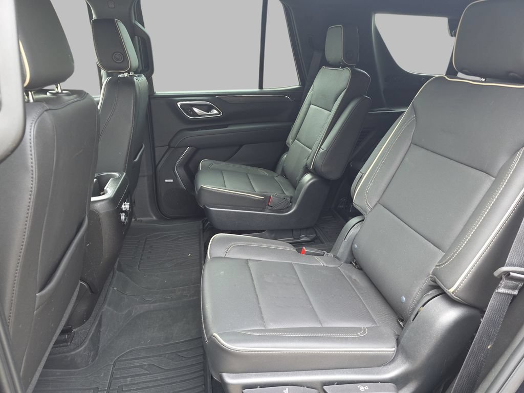Certified 2023 GMC Yukon SLT w/ SLT Premium Package AWD/4WD image 15