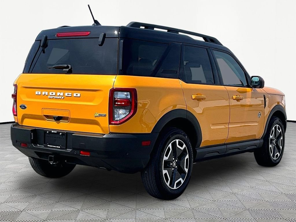 Used 2022 Ford Bronco Sport Outer Banks w/ Tech Package AWD/4WD image 6