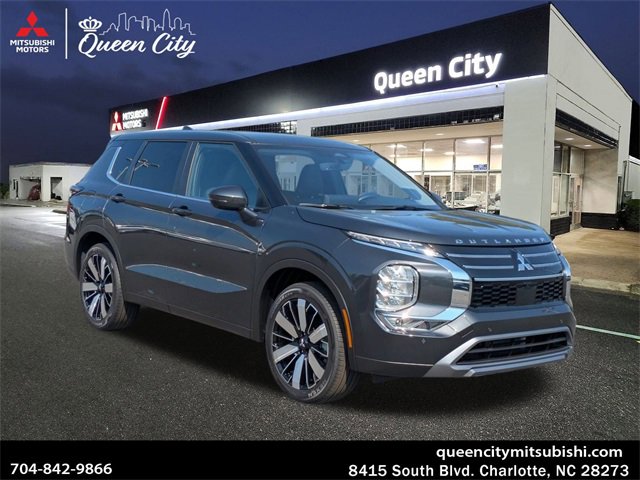New 2025 Mitsubishi Outlander SE image 1