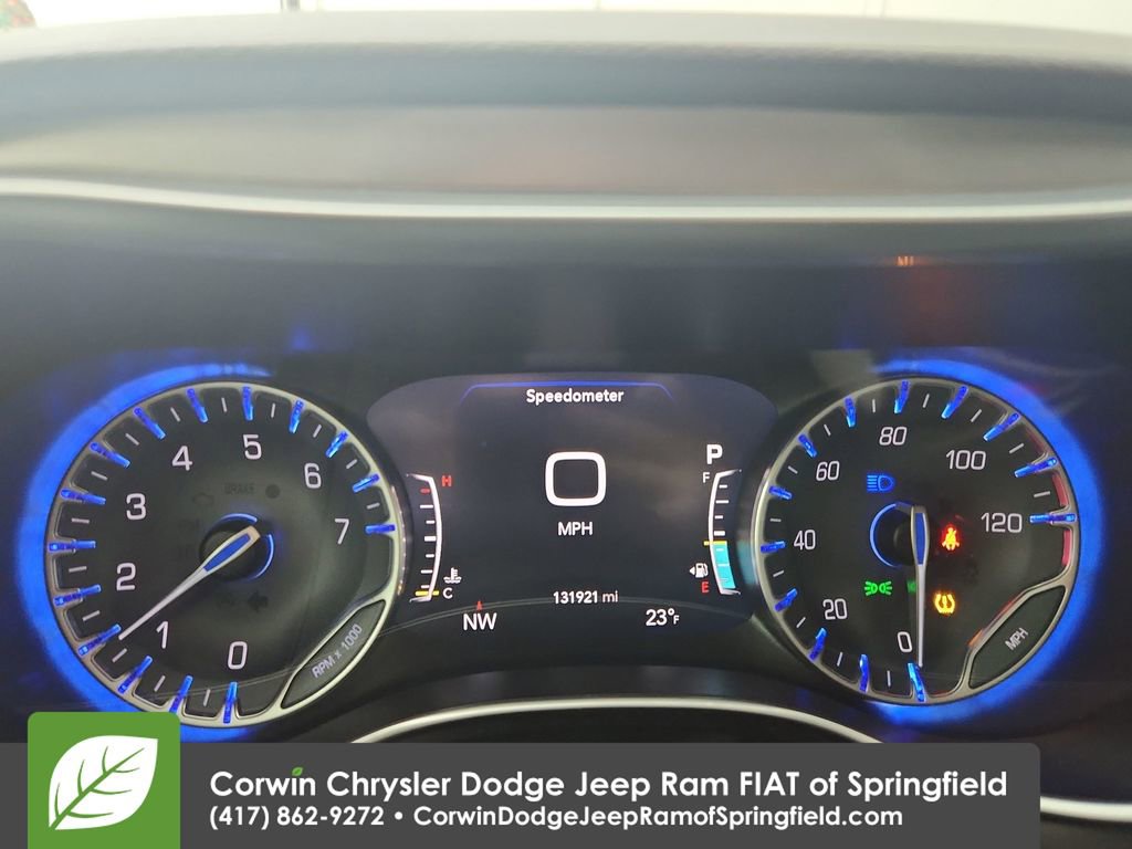 Used 2017 Chrysler Pacifica Touring-L Plus image 23