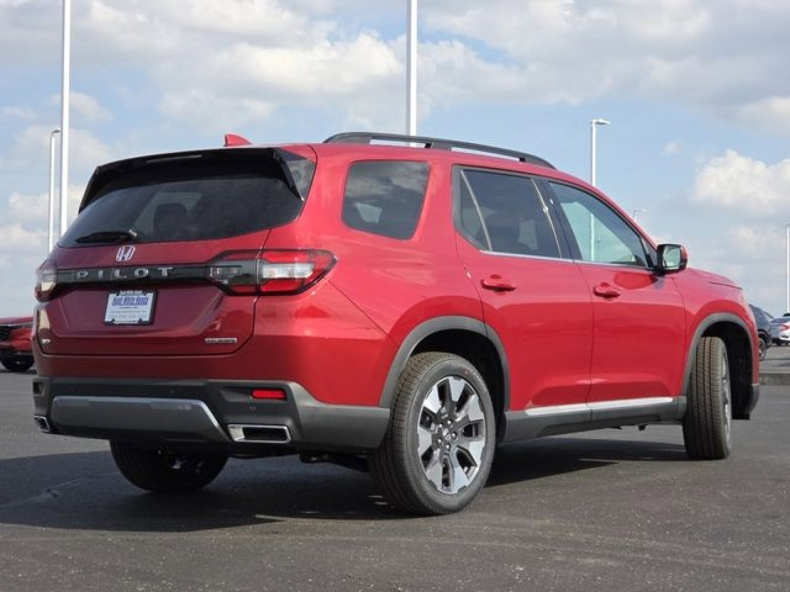 New 2026 Honda Pilot Touring image 10