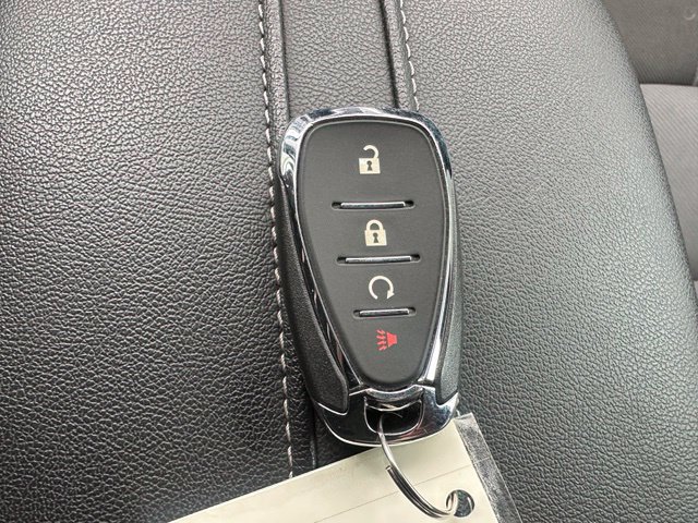 Used 2025 Chevrolet Blazer LT FWD image 30
