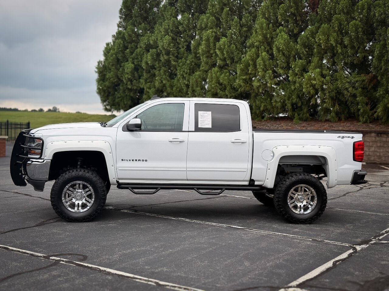 Used 2016 Chevrolet Silverado 1500 LT w/ Trailering Package AWD/4WD image 6