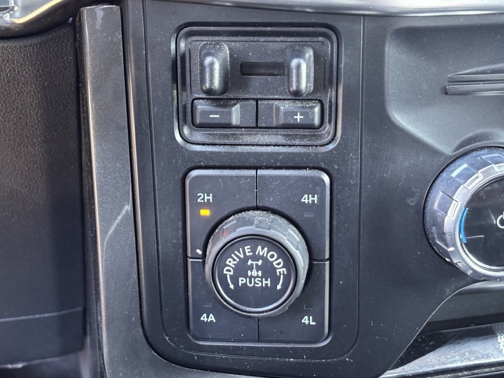 Used 2023 Ford F150 Lariat w/ Max Trailer Tow Package AWD/4WD image 20