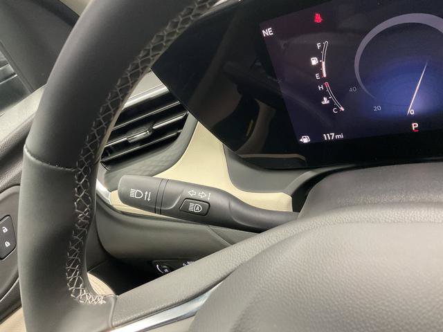 Used 2026 Buick Encore GX Avenir w/ Avenir Technology Package FWD image 20