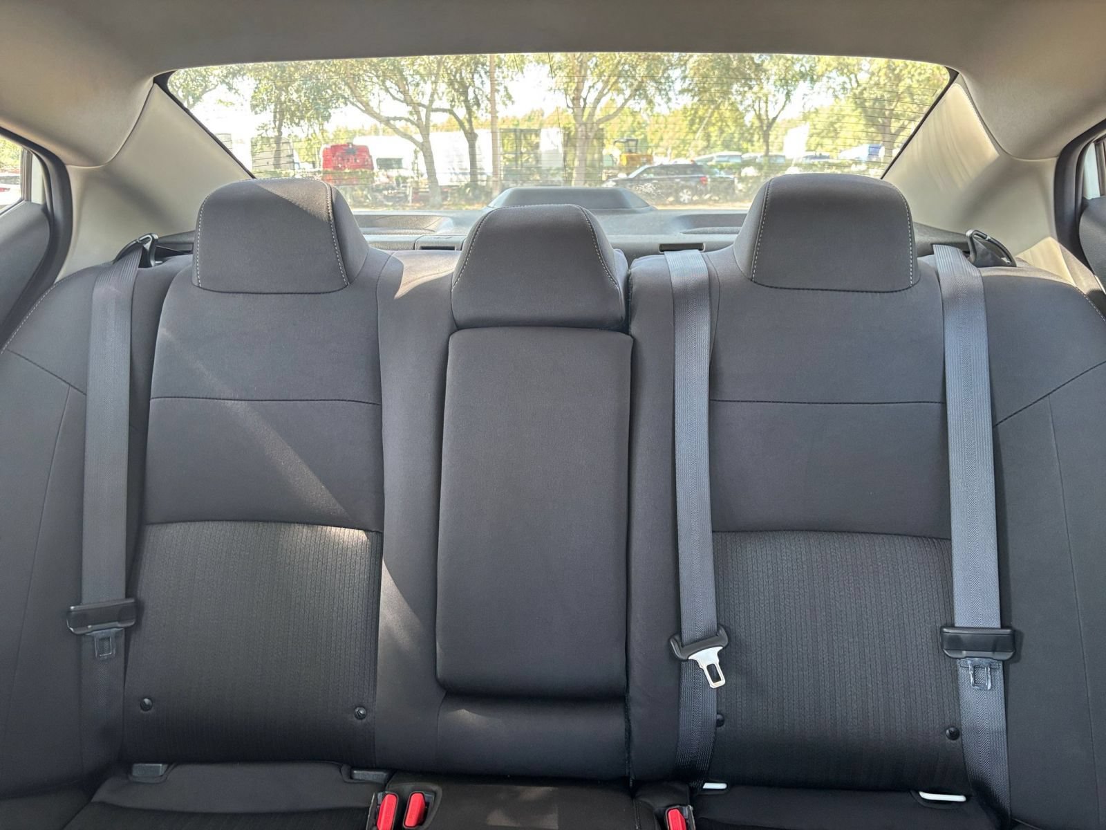Used 2025 Nissan Altima 2.5 SV FWD image 33