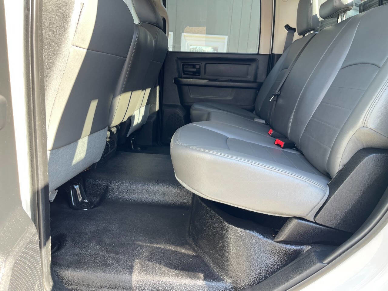 Used 2014 RAM 3500 Tradesman image 44