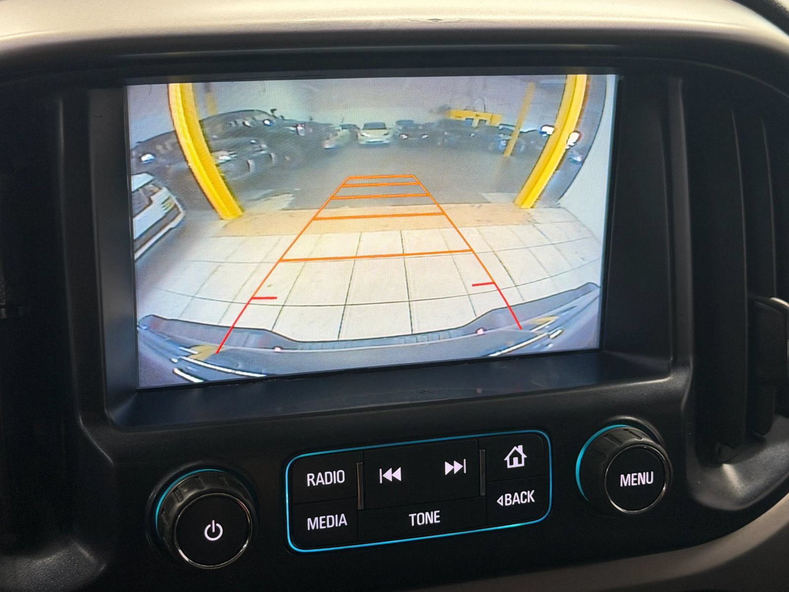 Used 2017 Chevrolet Colorado Z71 AWD/4WD image 30