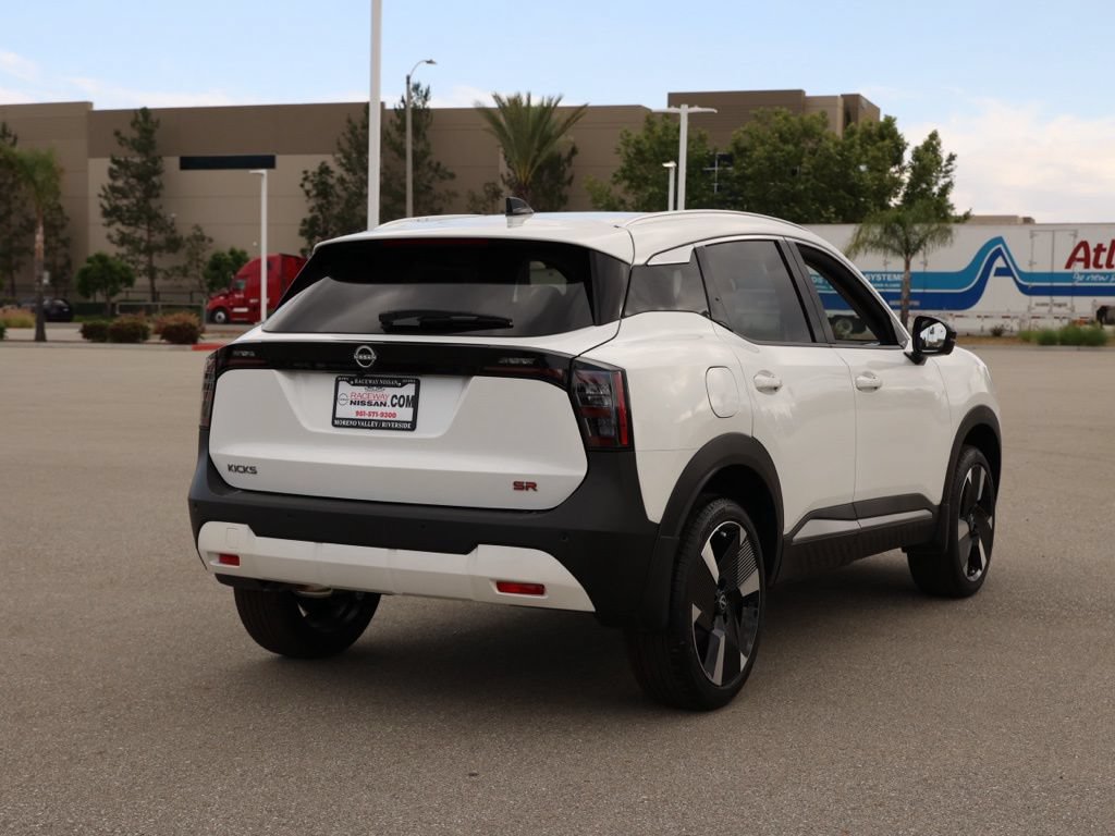 New 2026 Nissan Kicks SR FWD image 4