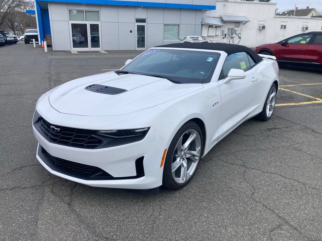 Used 2023 Chevrolet Camaro LT w/ Technology Package RWD image 13