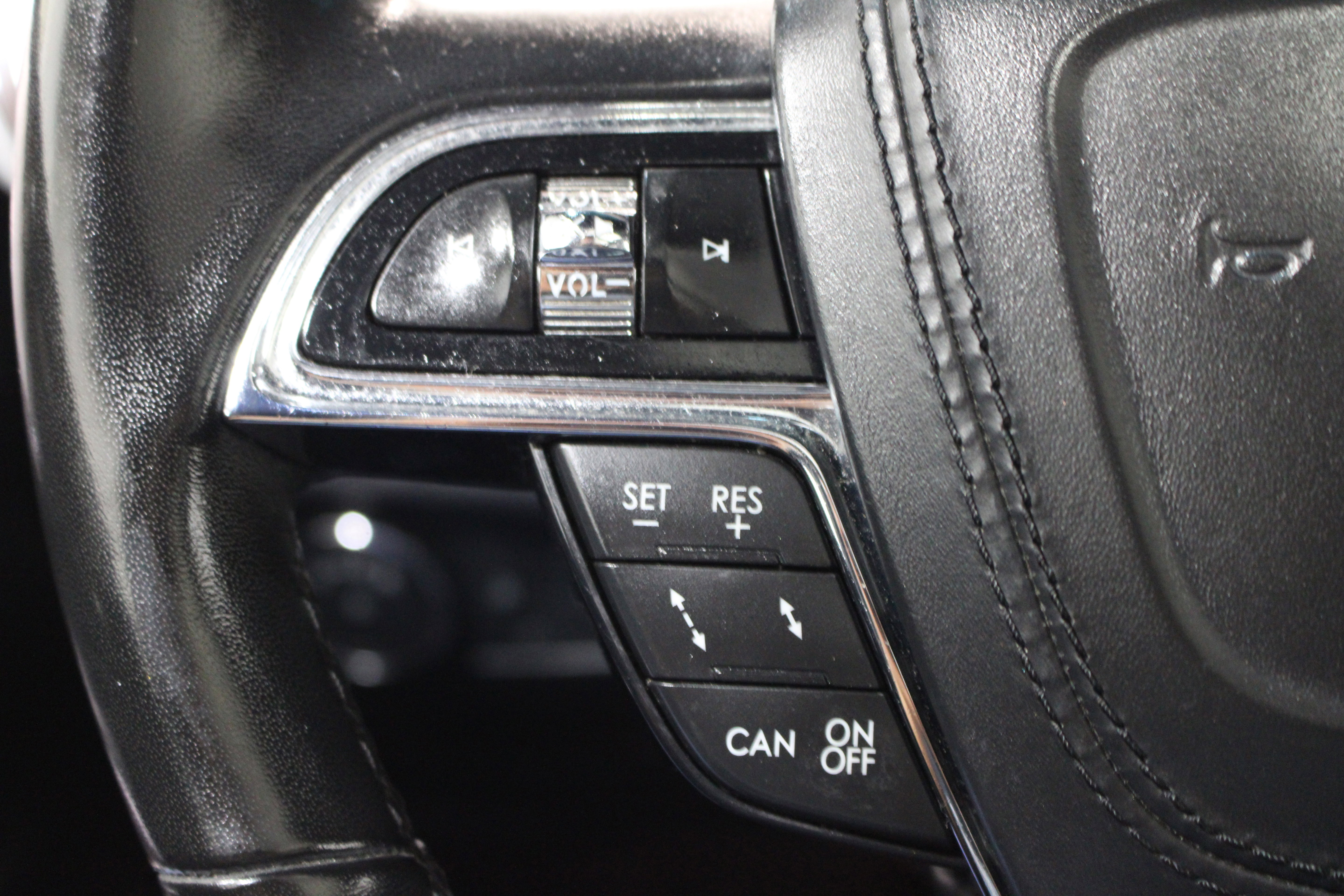 Used 2019 Lincoln Continental Reserve w/ Rear Seat Package FWD image 11