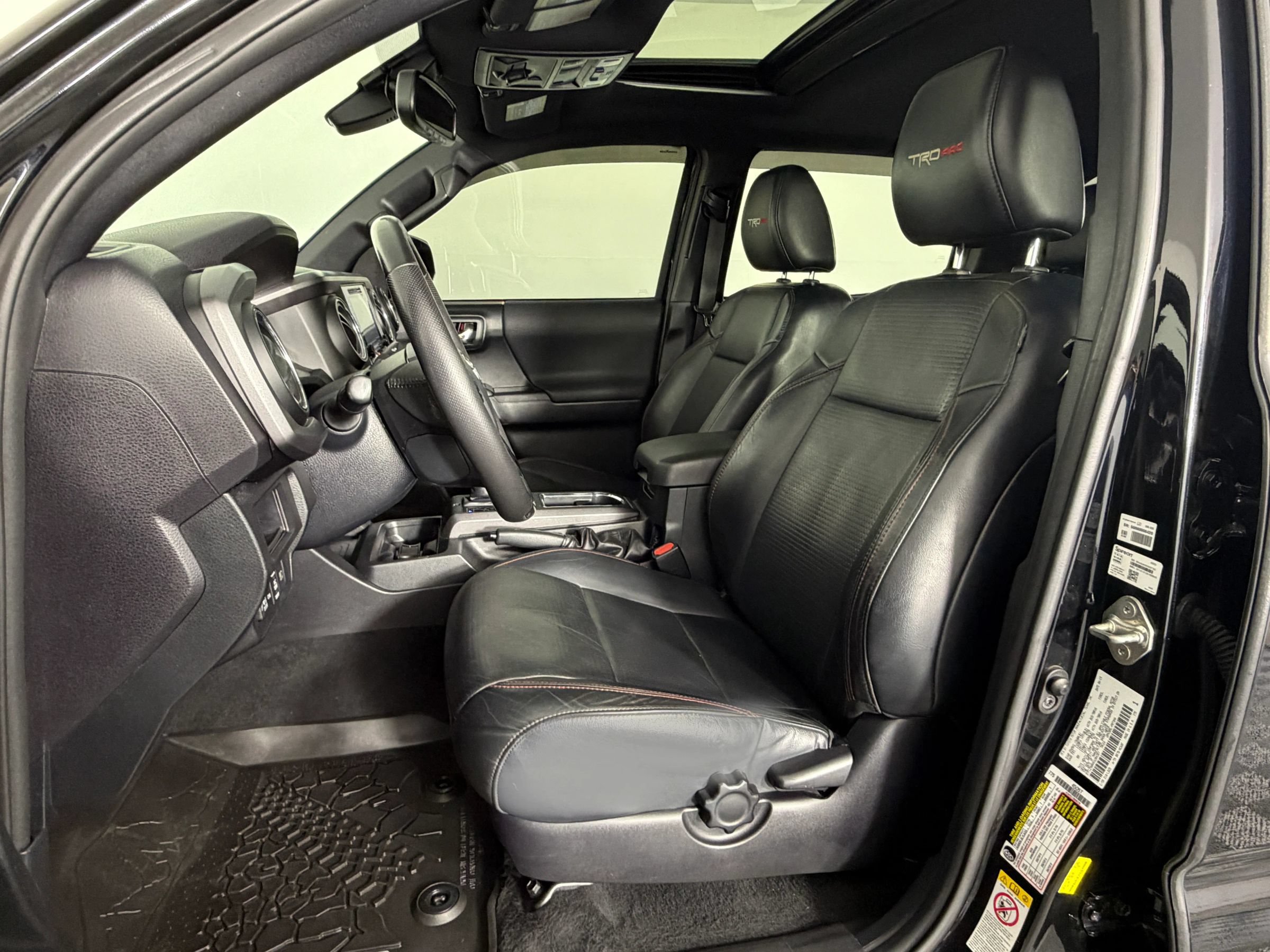Used 2019 Toyota Tacoma TRD Pro AWD/4WD image 32