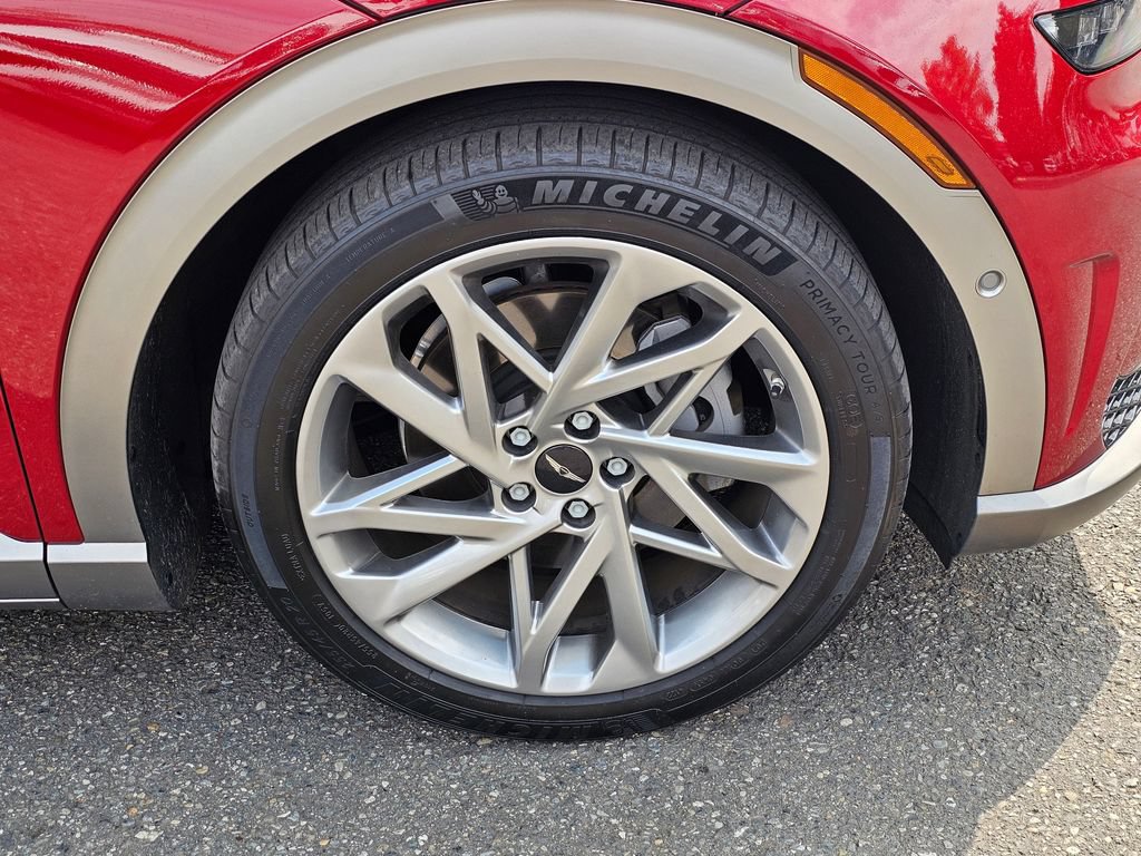 Certified 2023 Genesis GV60 Advanced AWD/4WD image 31