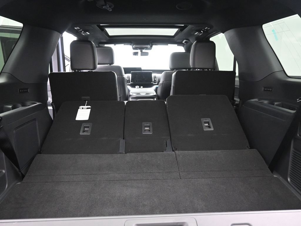 New 2025 Ford Expedition Platinum w/ Stealth Performance Package AWD/4WD image 23