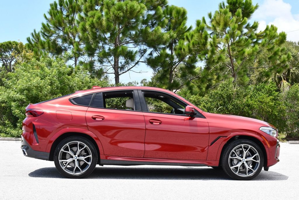 Used 2022 BMW X6 xDrive40i w/ Executive Package AWD/4WD image 32