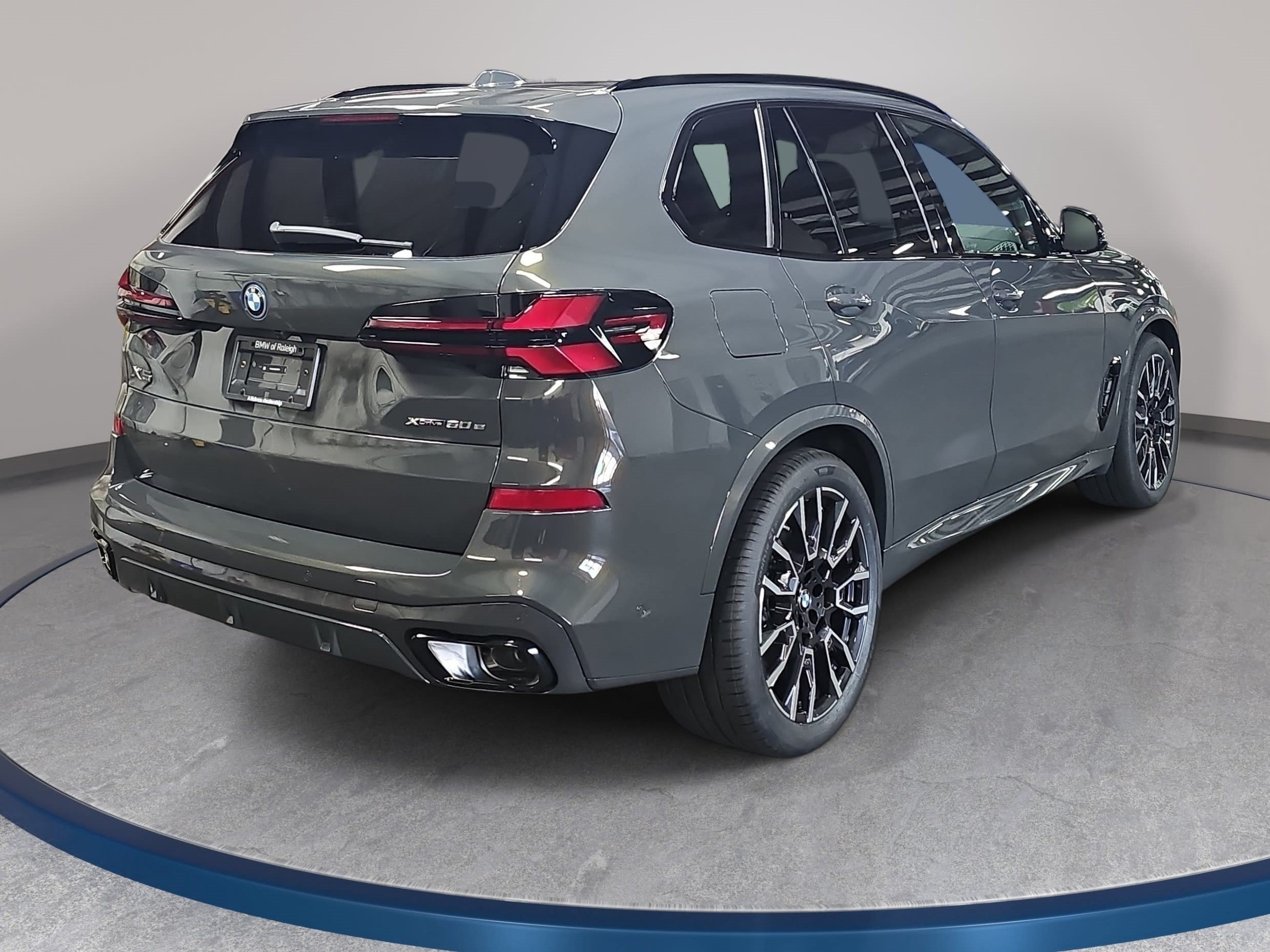 New 2026 BMW X5 xDrive50e w/ Executive Package AWD/4WD image 5