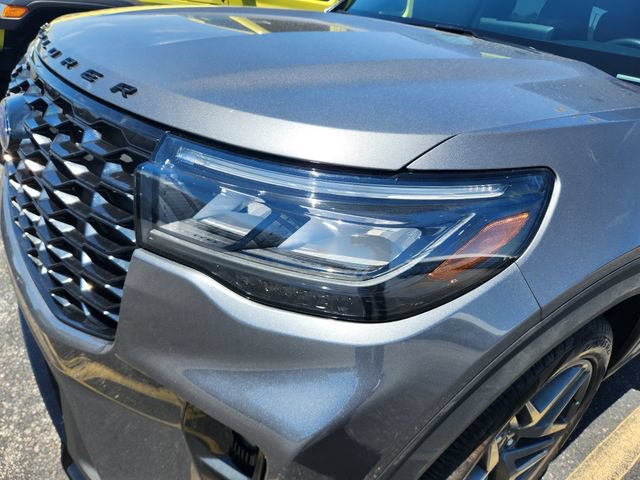 Used 2025 Ford Explorer ST-Line w/ ST-Line Street Pack AWD/4WD image 24