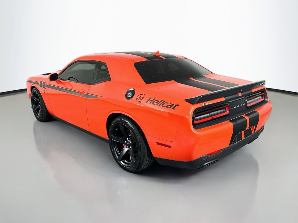 Used 2017 Dodge Challenger SRT Hellcat RWD image 5