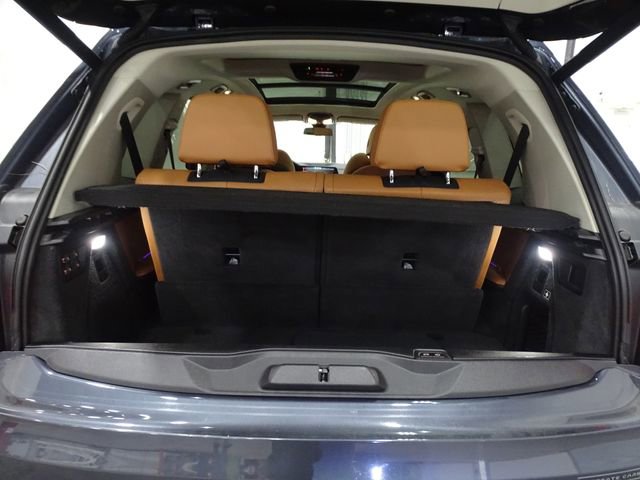 Used 2021 BMW X7 xDrive40i w/ Cold Weather Package image 17