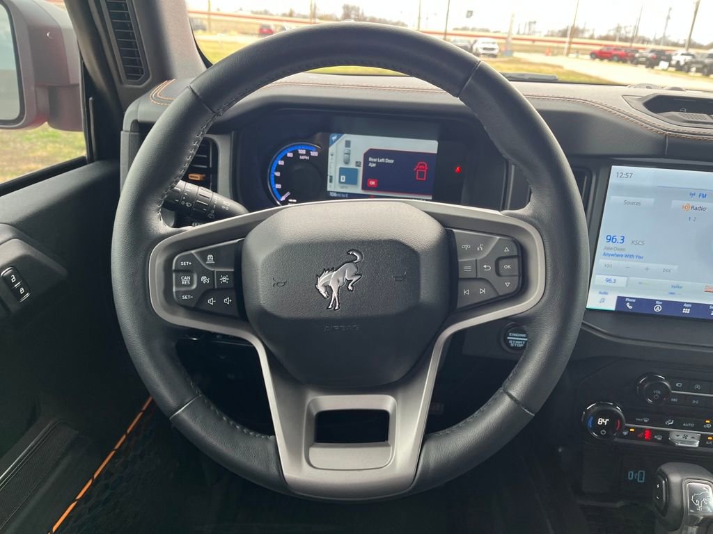 Used 2024 Ford Bronco Badlands image 18