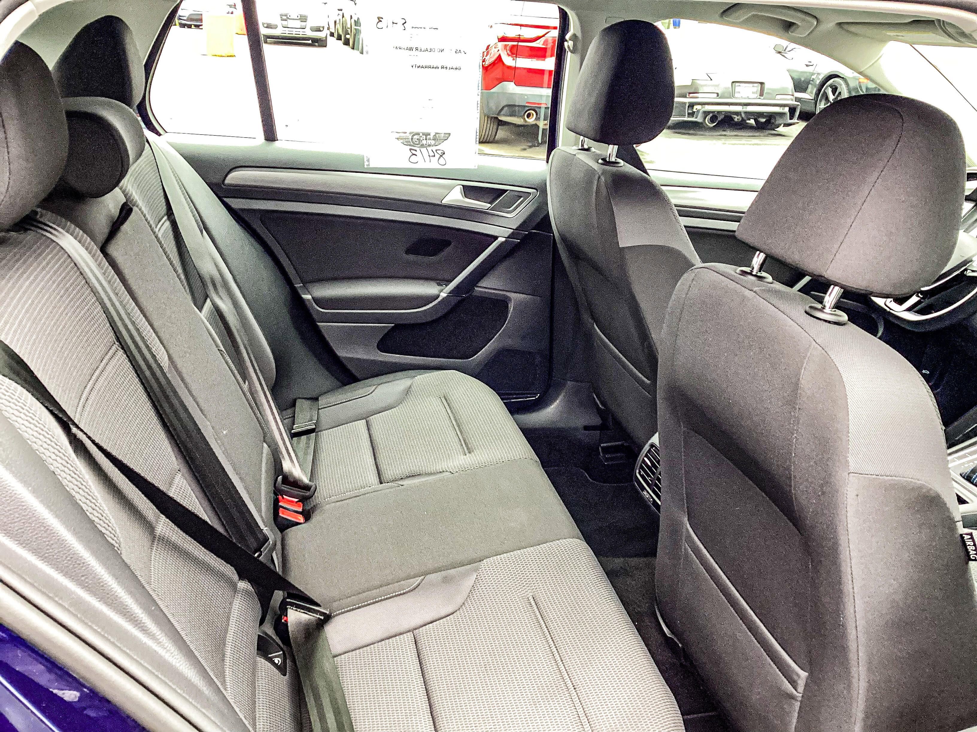 Used 2019 Volkswagen e-Golf SE w/ Driver Assistance Package image 11